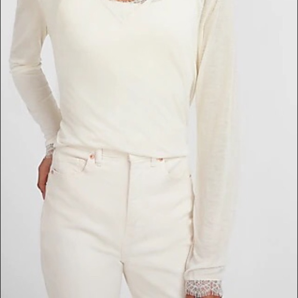 Express Relaxed Lace Pieced V-Neck Tshirt Sz Large - Picture 5 of 8